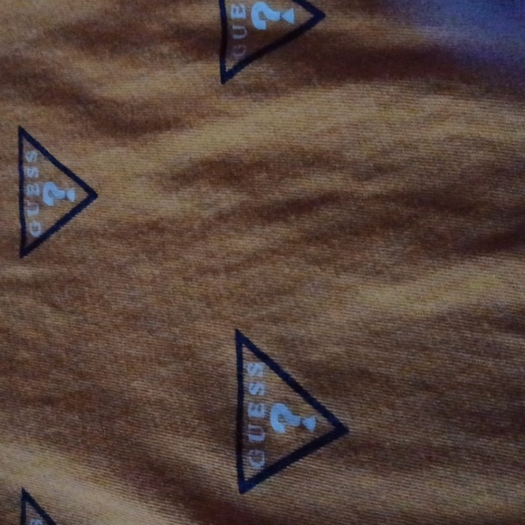 🌺Guess Orange Graphic Tee - Picture 6 of 8